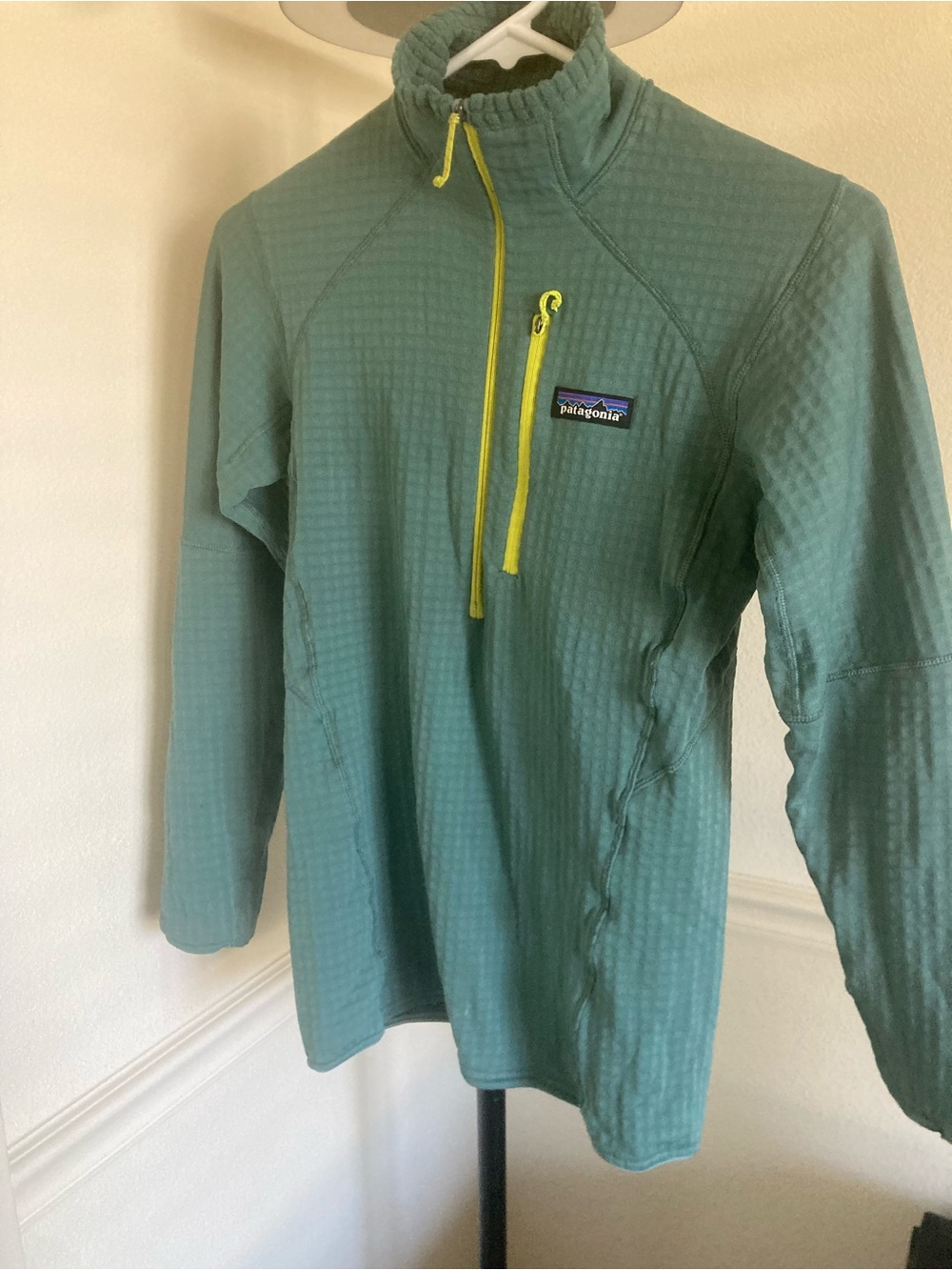 Patagonia retro green under layer